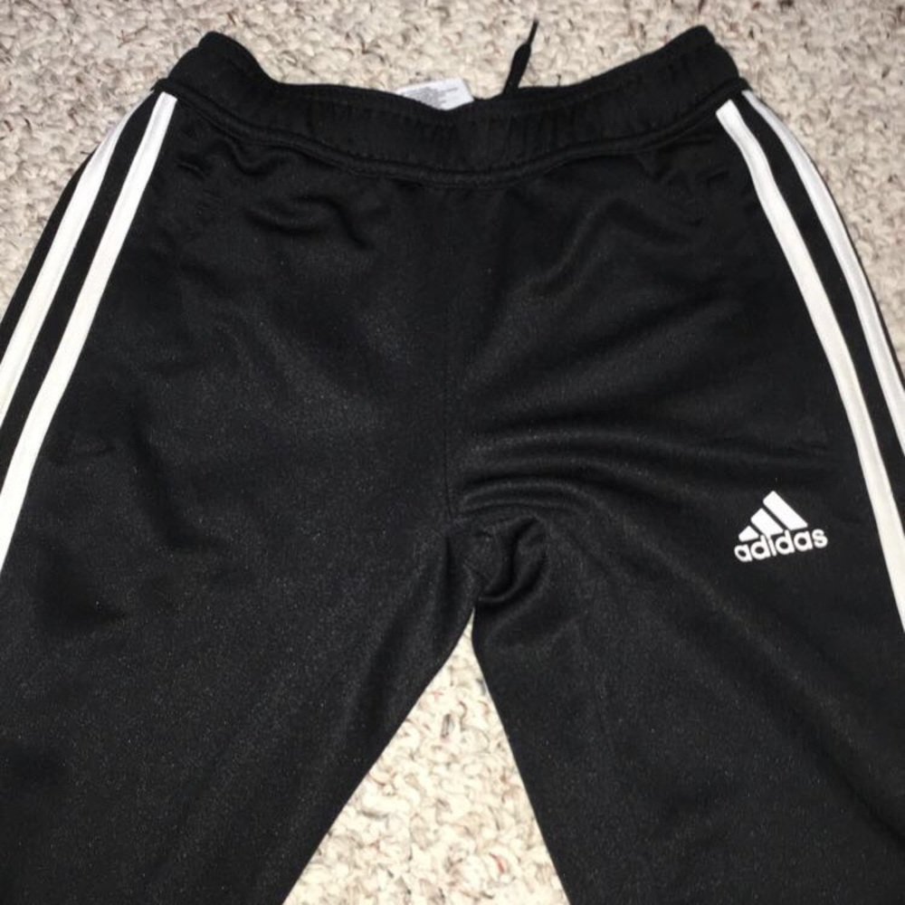 Adidas Joggers🤍